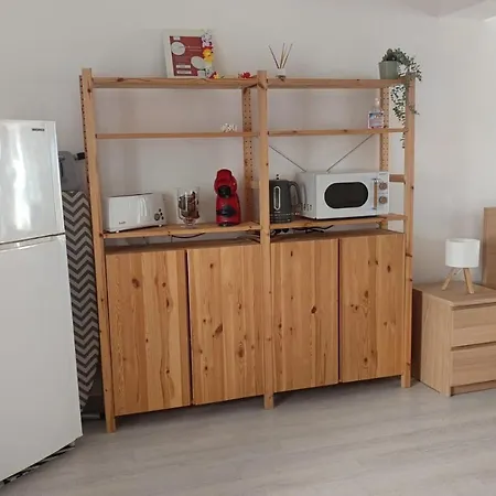 Waters House Apartment *
